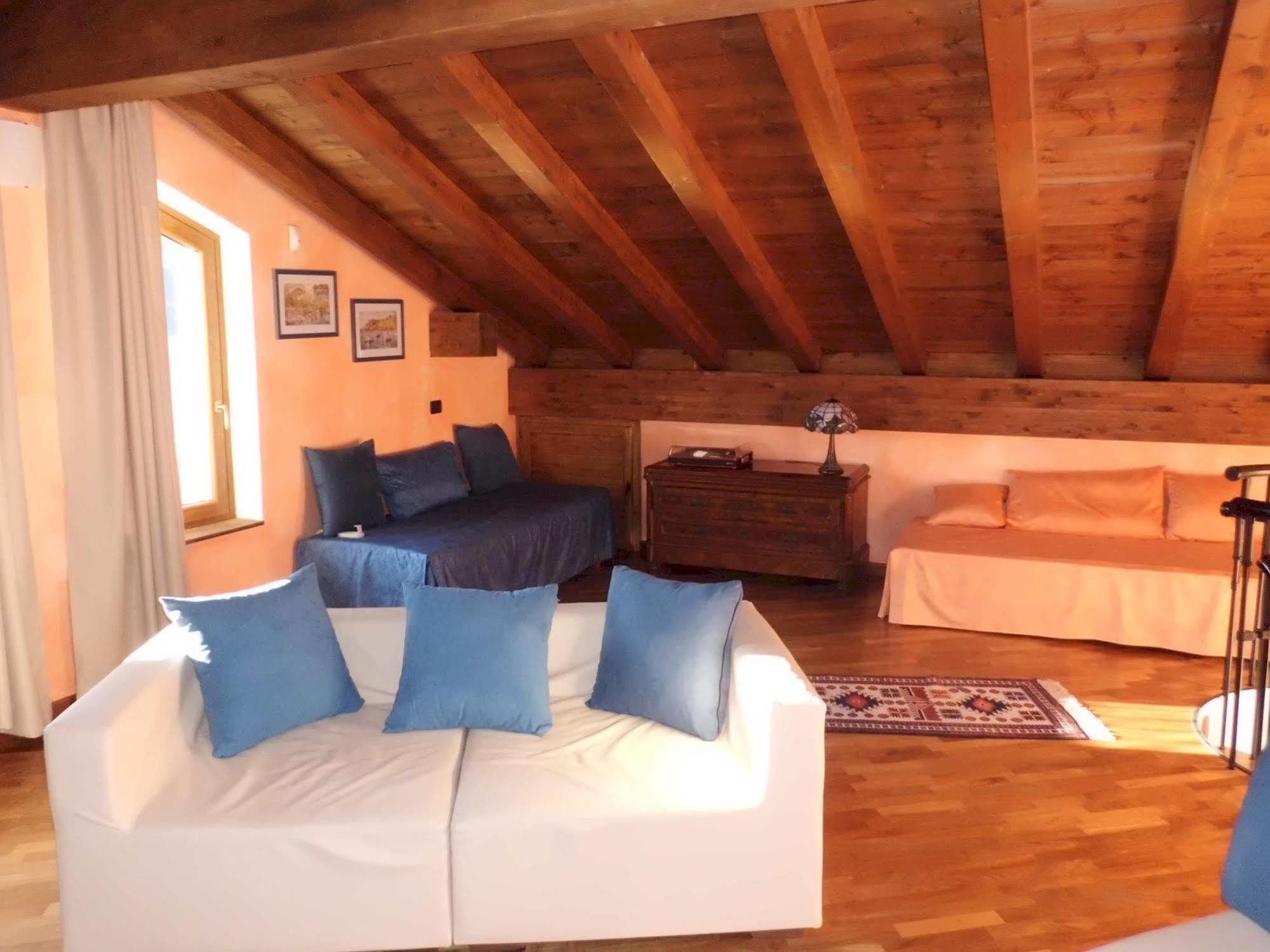 מנדלו דל לאריו B&B-Foresteria Casa Della Musica Lake Como מראה חיצוני תמונה