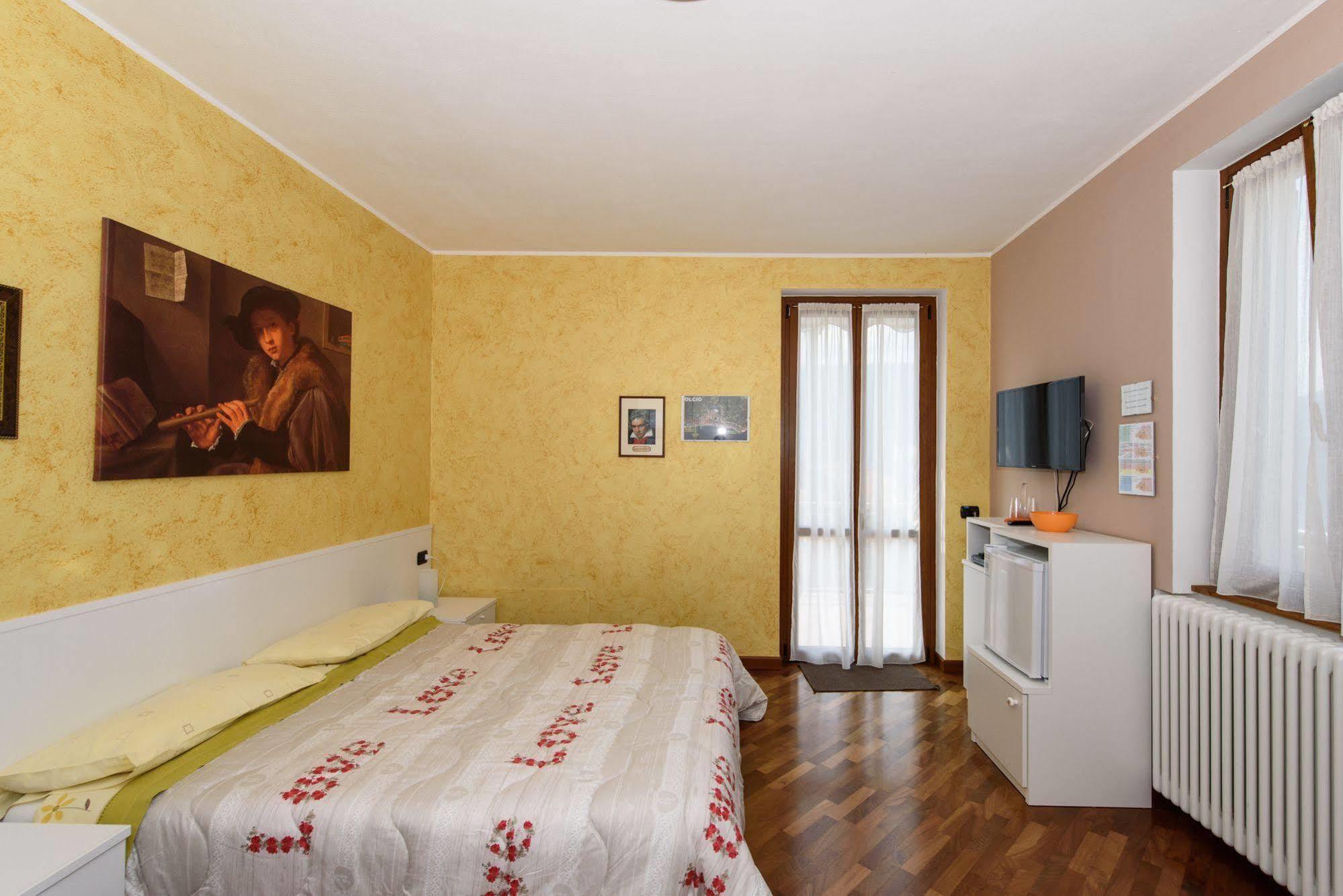 מנדלו דל לאריו B&B-Foresteria Casa Della Musica Lake Como מראה חיצוני תמונה