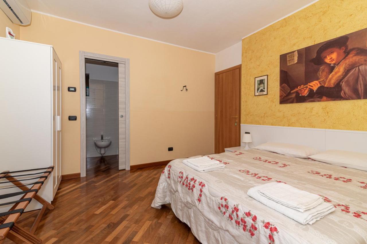 מנדלו דל לאריו B&B-Foresteria Casa Della Musica Lake Como מראה חיצוני תמונה
